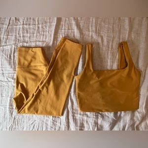 YPB curve love workout set